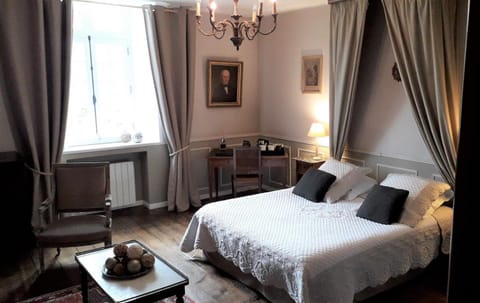 Manoir de la Baronnie Bed and Breakfast in St-Malo