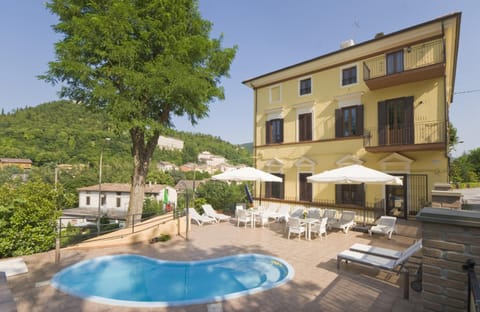 Property building, Pool view, Swimming pool