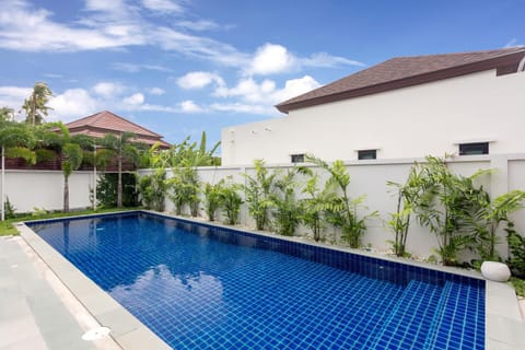 Large 3br Boutique Villa with big Pool by Intira Villas Chalet in Rawai