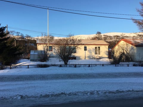 Property building, Day, Winter