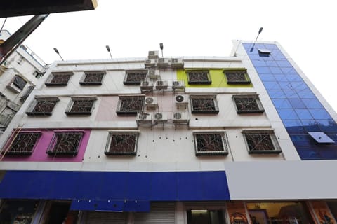 Super Collection O Hotel Hamza International Near Howrah Bridge Hotel in Kolkata
