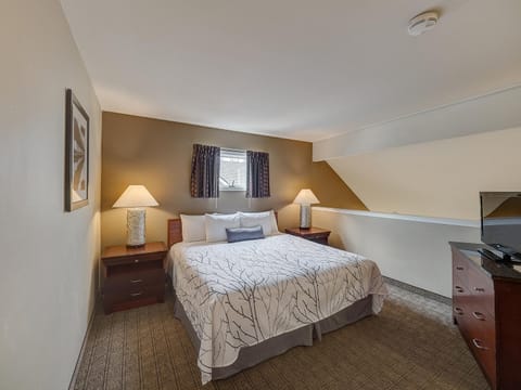 Eastland Suites Extended Stay Hotel & Conference Center Urbana Hotel in Urbana