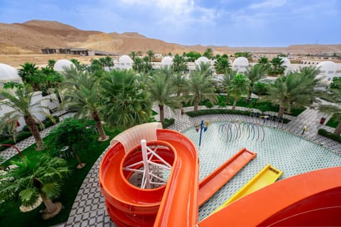 Day, Natural landscape, Aqua park, Mountain view, Pool view, Swimming pool