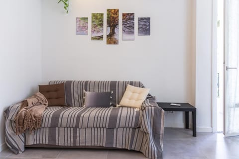 Milano Business Balcony Flat Apartment in Milan