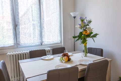 Milano Business Balcony Flat Apartment in Milan