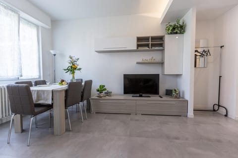 Milano Business Balcony Flat Apartment in Milan