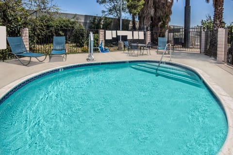Days Inn by Wyndham Ontario Airport Motel in Rancho Cucamonga