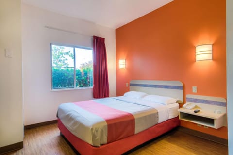 Photo of the whole room, On site