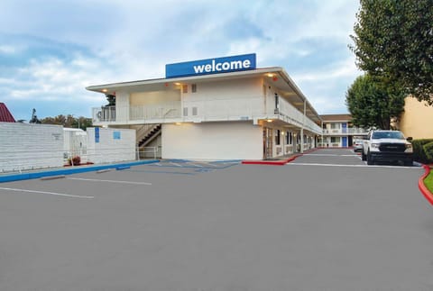 Motel 6-Santa Clara, CA Hotel in Santa Clara