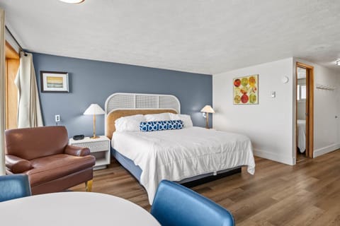 Seagull Beachfront Inn Motel in Devils Lake