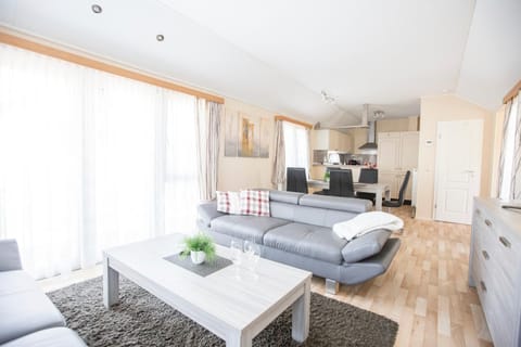 Ferienhaus Paulchen im Müritz Seepark House in Röbel