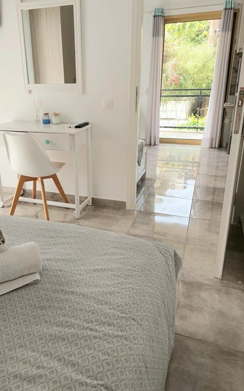 Salty Vibes -Tolo Apartment in Argolis, Greece