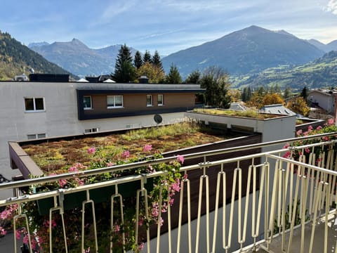 Summer, View (from property/room), Balcony/Terrace, Autumn, Mountain view, Mountain view