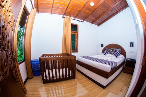 Bed, Photo of the whole room, Bedroom, bunk bed