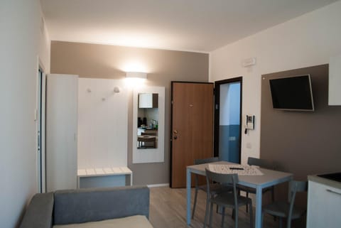 Coffee/tea facilities, Kitchen or kitchenette, Living room, Dining area, Pets, Pets, Mountain view, cot, bunk bed