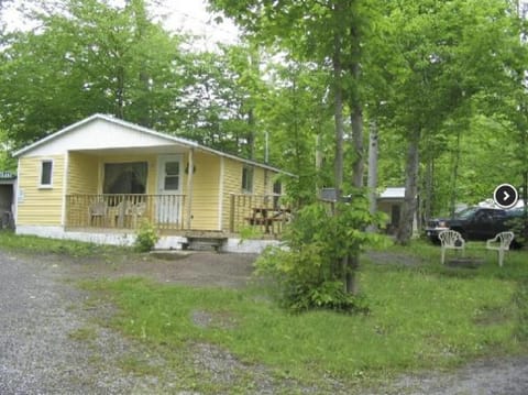 Camping Chalets Lac St-Augustin Chalet in Quebec City