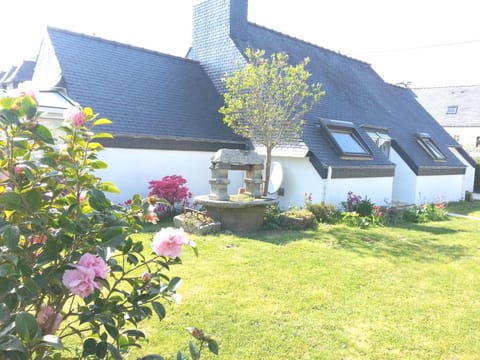 la frégate blanche Haus in Concarneau
