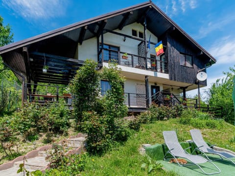 Casuta cu Trandafiri Bed and Breakfast in Prahova, Romania