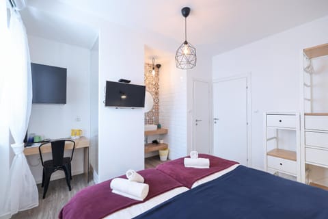 Rooms lopwi Old town Ground floor Bed and Breakfast in Zadar