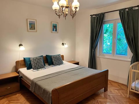 Bed, Photo of the whole room, Bedroom, Garden view, wardrobe, air conditioner