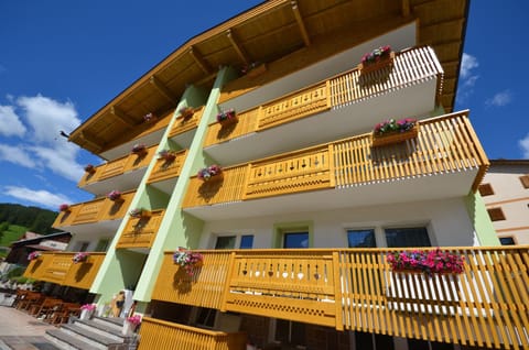 Mason La Zondra Apartment hotel in Vigo di Fassa