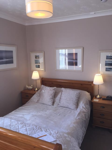 Chiverton House Guest Accommodation Bed and Breakfast in Penzance