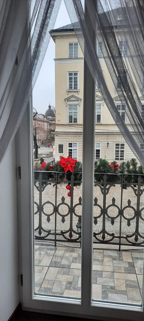 V.I.P.Apartmens Rynok Sqr.19 Apartment in Lviv