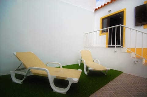 Patio, Balcony/Terrace, Seating area