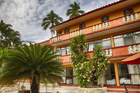 Rincon del Pacifico Hotel in Puerto Escondido