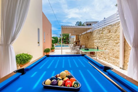 BBQ facilities, Billiard, Table tennis, Balcony/Terrace