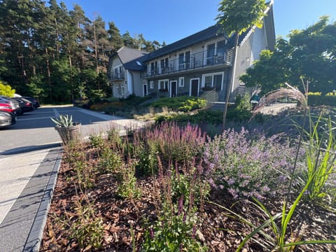 Dom Wypoczynkowy Simurg Campground/
RV Resort in Pomeranian Voivodeship