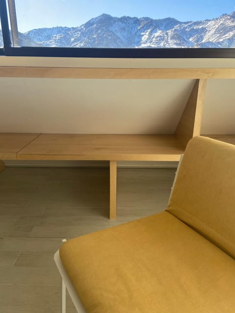 Seating area, Mountain view