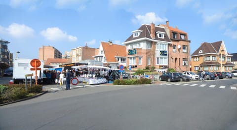 Property building, Street view