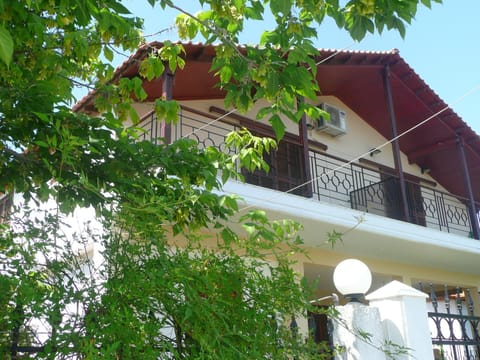 Kallikratia Holiday Flat 1 Apartment in Halkidiki