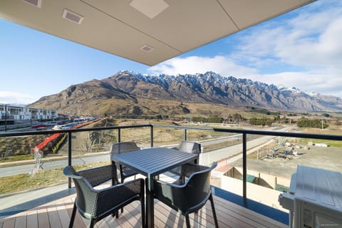 Executive 2 Bedroom Apartment Remarkables Park Apartment in Queenstown