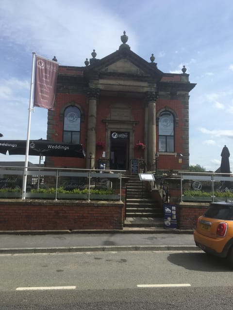 Victorian Church Flat 3 Eigentumswohnung in Oswestry