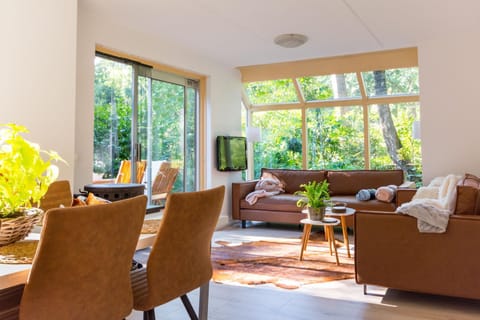 Living room, Dining area, Garden view