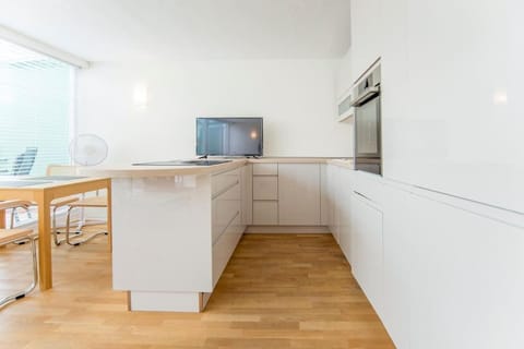 Modernes, sonniges Appartement im Herzen von Düsseldorf Eigentumswohnung in Neuss