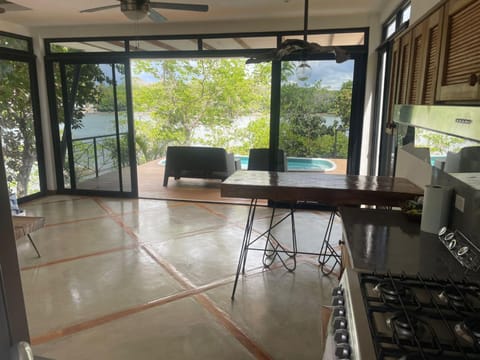 Balcony/Terrace, Pool view