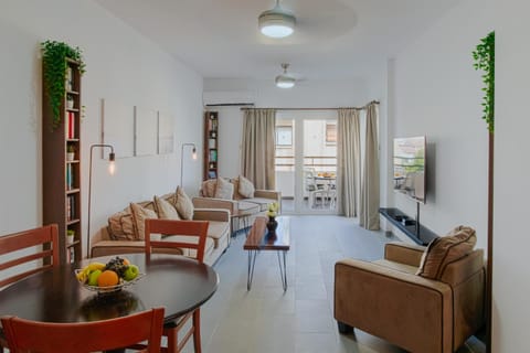 Lazaros Centre Apartment Condominio in Larnaca