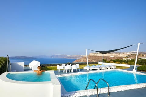 Hot Tub, Sea view, Swimming pool