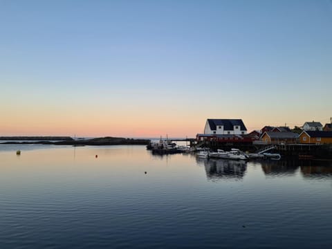 Explorers Cabin Lofoten Edge Casa in Lofoten