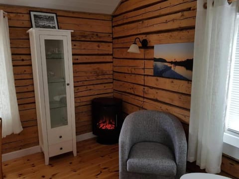 Living room, Seating area, fireplace