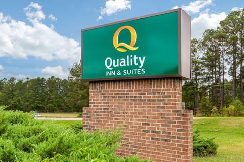 Quality Inn & Suites Apex-Holly Springs Hôtel in Apex