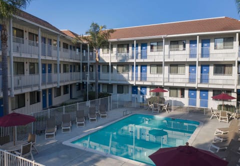 Motel 6-Carpinteria, CA - Santa Barbara - North Hôtel in Toro Canyon