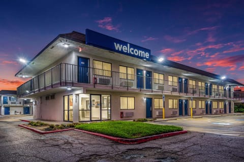 Motel 6-College Station, TX - Bryan Hotel in College Station