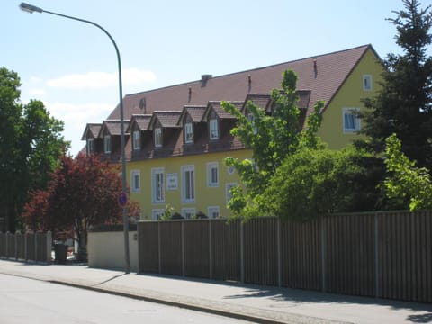 Property building, Facade/entrance, Street view