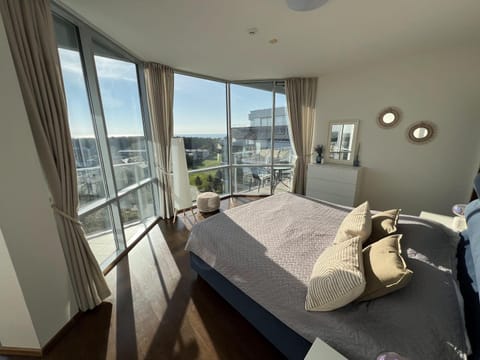 Bed, Bedroom, Sea view, Sea view