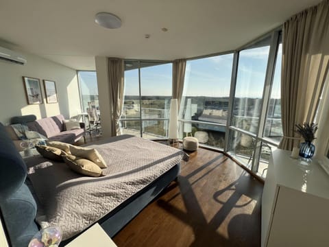 Bed, View (from property/room), Bedroom