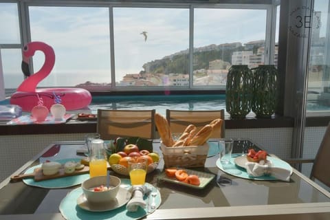 Rooftop sea view with private swimming pool Condo in Nazaré